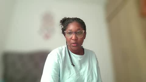 Snapshot of lisaebony2 chatting on 11-30-25, 01:59 lisaebony2 online show from 11-30-25, 01:59