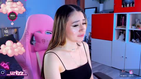   LISA   online show from 02-04-25, 11:49