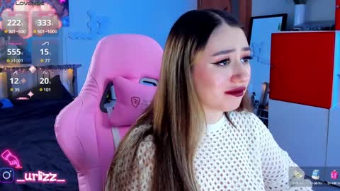   LISA   online show from 02-05-25, 09:40