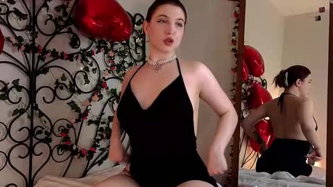 Snapshot of lisavamp chatting on 02-15-25, 11:25 LisaVamp online show from 02-15-25, 11:25