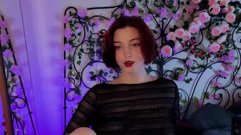 Snapshot of lisavamp chatting on 10-13-25, 12:10 LisaVamp online show from 10-13-25, 12:10