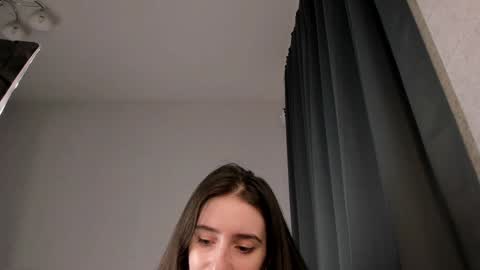 Snapshot of lisawoo chatting on 01-25-25, 01:21 Lisa online show from 01-25-25, 01:21