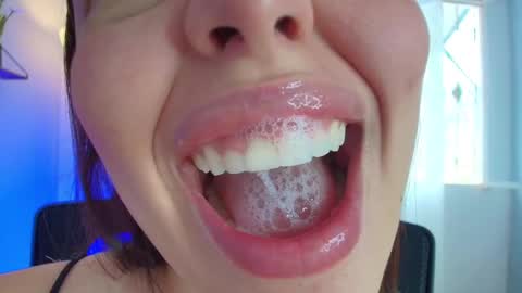 Lisbet online show from 03-10-25, 07:18