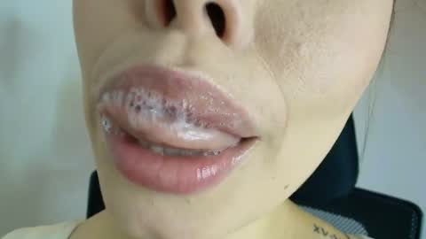 Lisbet online show from 10-20-25, 10:32