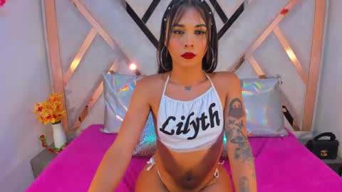 lily online show from 11-03-25, 08:32