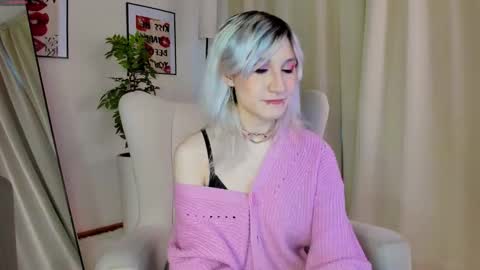 Snapshot of lissa_jamess chatting on 12-01-25, 08:08 Lissa online show from 12-01-25, 08:08