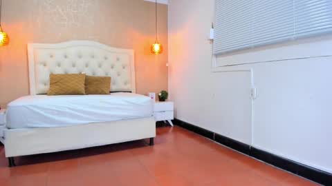 L I S S A  online show from 02-13-25, 04:43