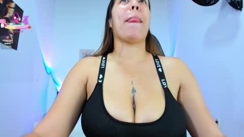 L I S S A  online show from 10-07-25, 03:04