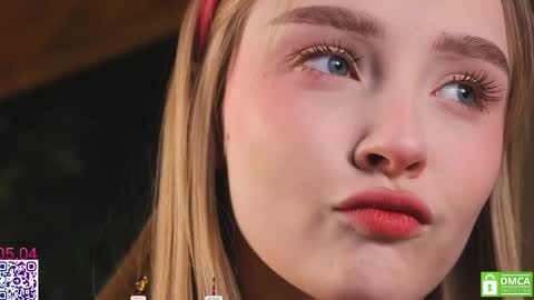 your Liza again. Next stream Dec. 1  at 2 or 3  GMT online show from 04-05-26, 09:28