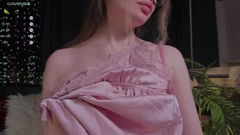 lissa_rose online show from 12-26-24, 10:59