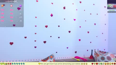 Snapshot of lissabear chatting on 02-26-25, 10:20 Sara Lucia online show from 02-26-25, 10:20