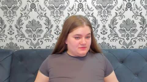 Snapshot of lissabigtitts chatting on 02-08-26, 08:23 Lisa online show from 02-08-26, 08:23