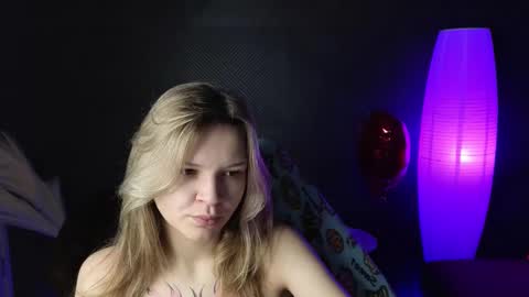 Lena online show from 02-13-25, 01:08