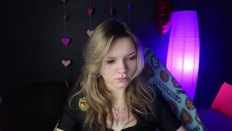 Lena online show from 02-17-25, 01:04