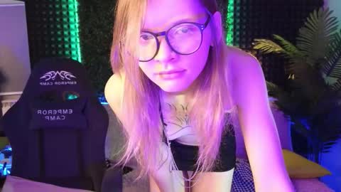 Lena online show from 10-07-25, 02:20