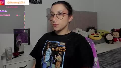 Snapshot of little__ammy chatting on 02-18-26, 11:11 little__ammy online show from 02-18-26, 11:11