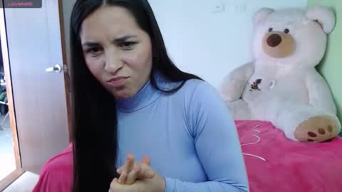 Samantha. online show from 10-28-25, 04:53