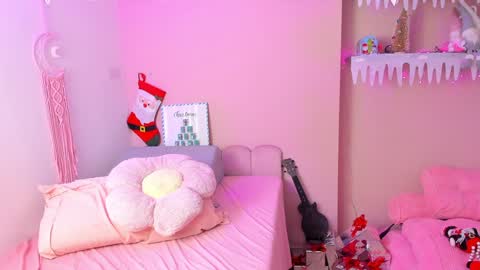 Little Effy online show from 12-22-24, 05:23