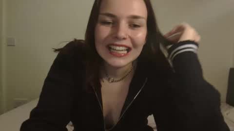 little_kinky_gal online show from 10-20-25, 07:47