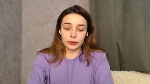 Mia   Im online every day 1530 PM in New York  2030 PM in London online show from 12-26-24, 09:26