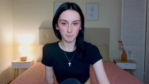 little_mollee online show from 10-04-25, 08:18