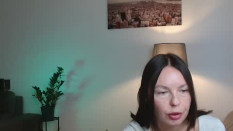 Nicole online show from 10-09-25, 11:52