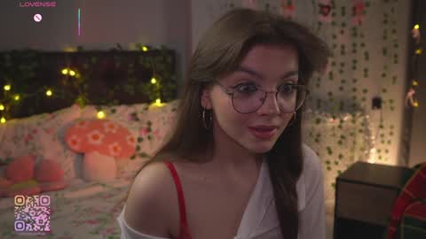 Kiki online show from 02-02-26, 07:23