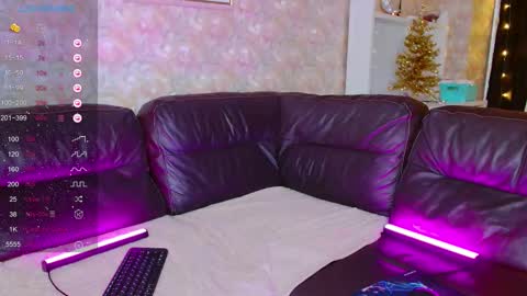 Snapshot of little_rockk chatting on 11-30-25, 07:01 little_rockk online show from 11-30-25, 07:01