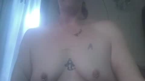 Snapshot of littlebigsquirt7945 chatting on 09-10-25, 01:55 Sady Jayne online show from 09-10-25, 01:55