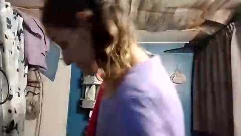 Snapshot of littlebigsquirt7945 chatting on 10-23-25, 09:52 Sady Jayne online show from 10-23-25, 09:52