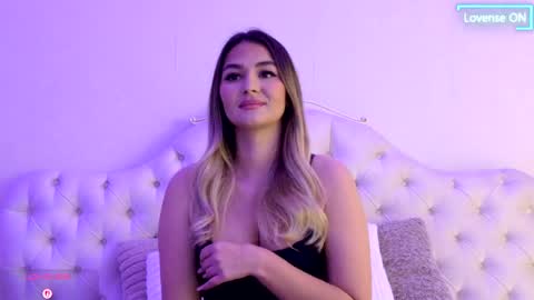 Snapshot of littleblondbunny chatting on 03-02-26, 05:08 littleblondbunny online show from 03-02-26, 05:08