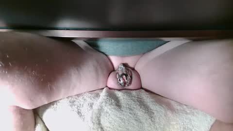 Snapshot of littleclitty247 chatting on 12-04-24, 11:52 Littlleclitty247 online show from 12-04-24, 11:52