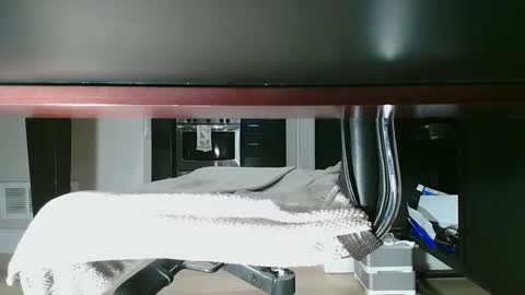 Snapshot of littleclitty247 chatting on 09-19-25, 12:02 Littlleclitty247 online show from 09-19-25, 12:02