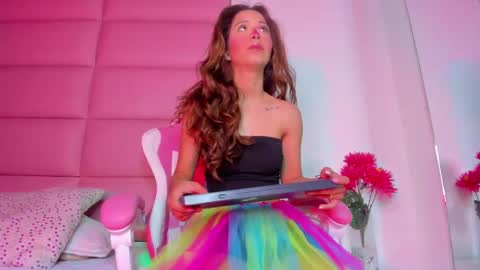 littlee_emma_ online show from 02-09-25, 03:32