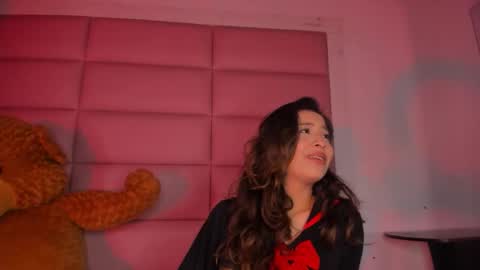 littlee_emma_ online show from 11-22-25, 12:09