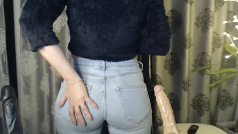 Your little flower  online show from 12-16-24, 04:49