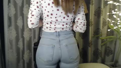 Your little flower  online show from 01-15-25, 04:11