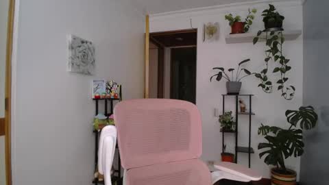 Snapshot of littlelaksmi chatting on 05-30-26, 09:12 Laksmi online show from 05-30-26, 09:12