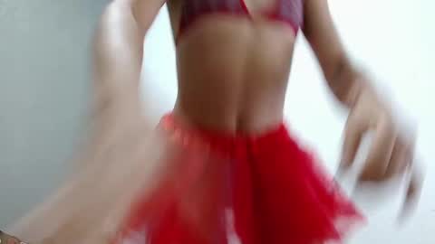 Snapshot of littlemia_777 chatting on 02-22-25, 05:02  Mia online show from 02-22-25, 05:02