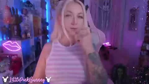 LittlePinkBunnny online show from 10-27-25, 06:17