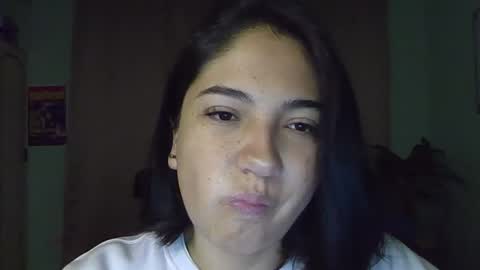 Mia  Wednesday to Sunday 730 am to 1030 am Colombian Hour D online show from 09-22-25, 03:19