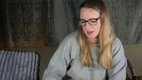 Snapshot of littleprincess92 chatting on 02-12-25, 11:20 littleprincess92 online show from 02-12-25, 11:20