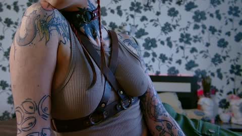 Niki  free tg channel with some photos gifs and info about streams  online show from 01-25-25, 10:19