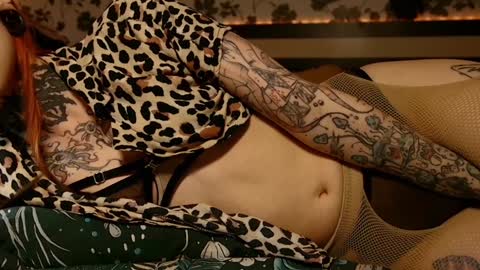 Niki  free tg channel with some photos gifs and info about streams  online show from 02-03-25, 08:57