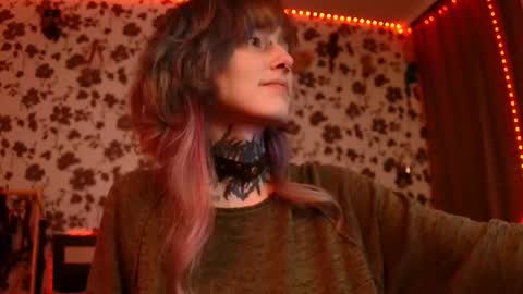 Niki  free tg channel with some photos gifs and info about streams  online show from 09-12-25, 10:21