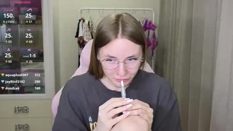 Eliana online show from 03-03-25, 03:09