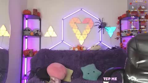 littlevixen18 online show from 10-08-25, 02:04