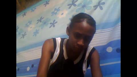 Snapshot of littleyanah chatting on 10-30-25, 10:27 yanah online show from 10-30-25, 10:27