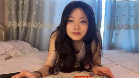 Snapshot of liunana chatting on 11-12-25, 01:39 nana online show from 11-12-25, 01:39