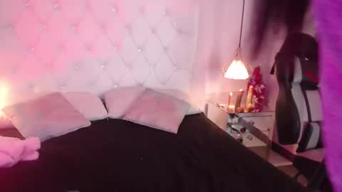 Nicky online show from 01-13-26, 08:03